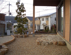 赤錆石 (ガーデンテラス)